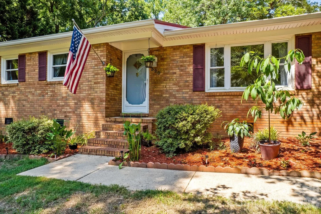 Photo of 320 Miller Drive