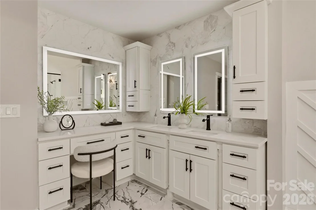Photo of 2919 Colony Road