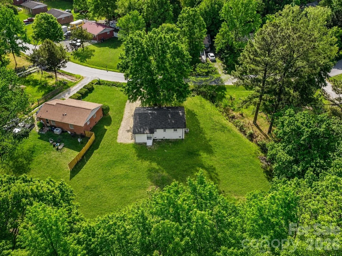 Photo of 432 Springhill Drive