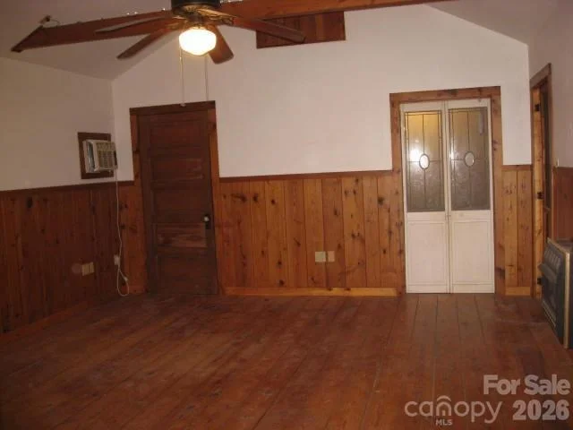 Photo of 409 Arrowood Road