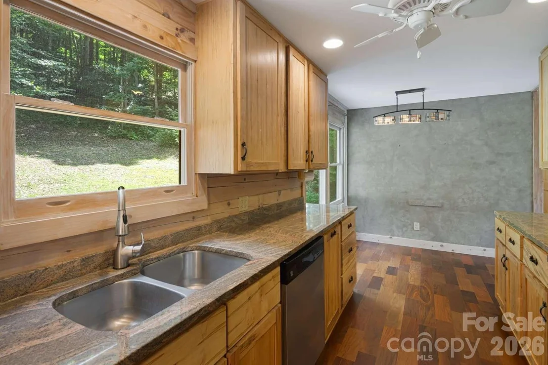 Photo of 382 Paint Fork Road