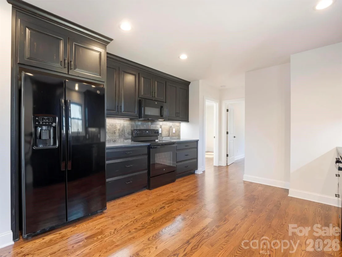 Photo of 100 Gilbert Road