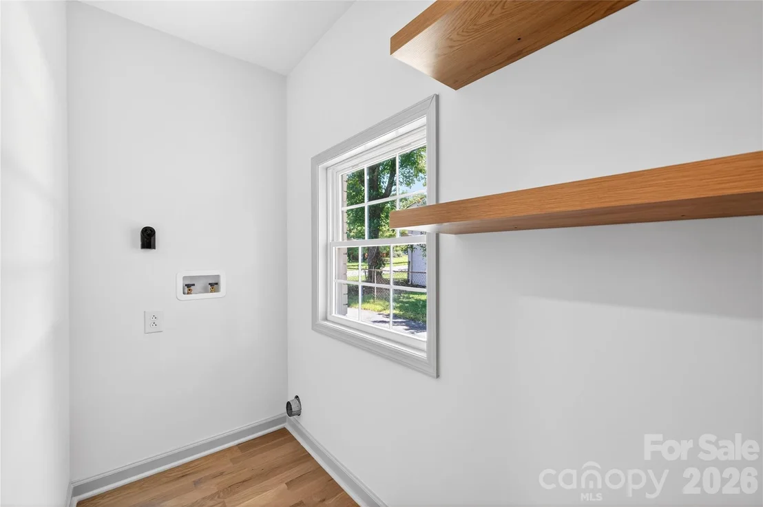 Photo of 4408 Ivanhoe Place