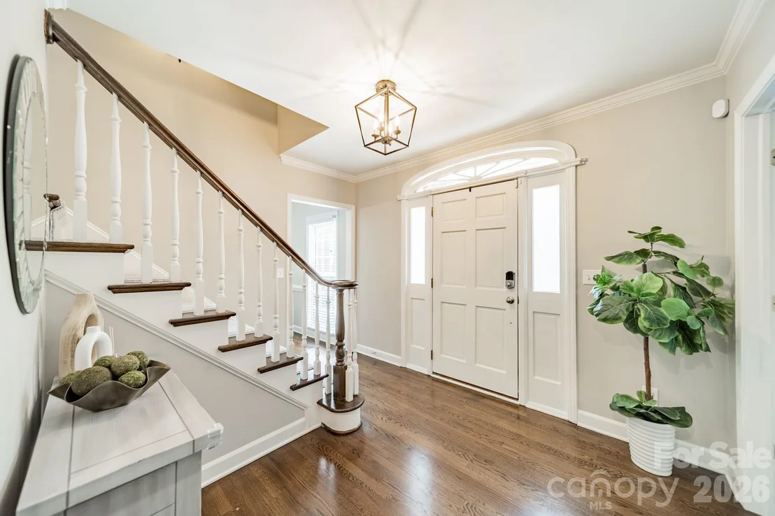 Photo of 231 S Downs Way