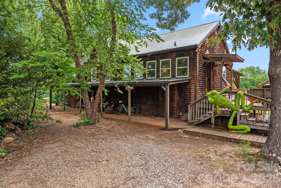 Photo of 1350 Lee Cudd Road