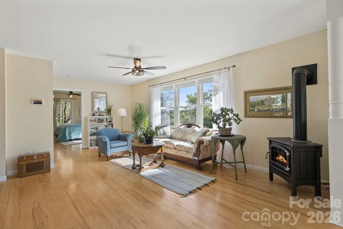 Photo of 367 Crescent Street