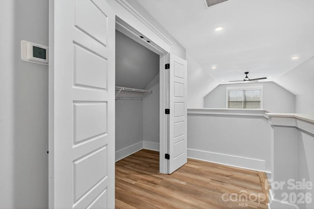 Photo of 1652 Dresden Drive