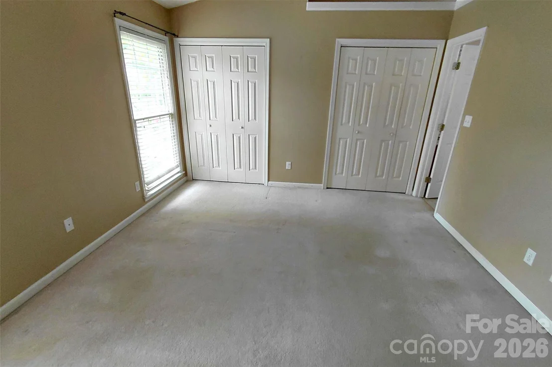 Photo of 1016 Thorncrest Drive