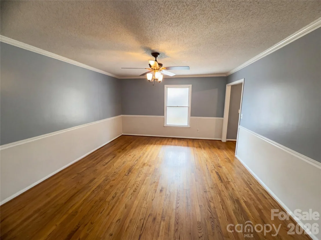 Photo of 3029 Southampton Circle