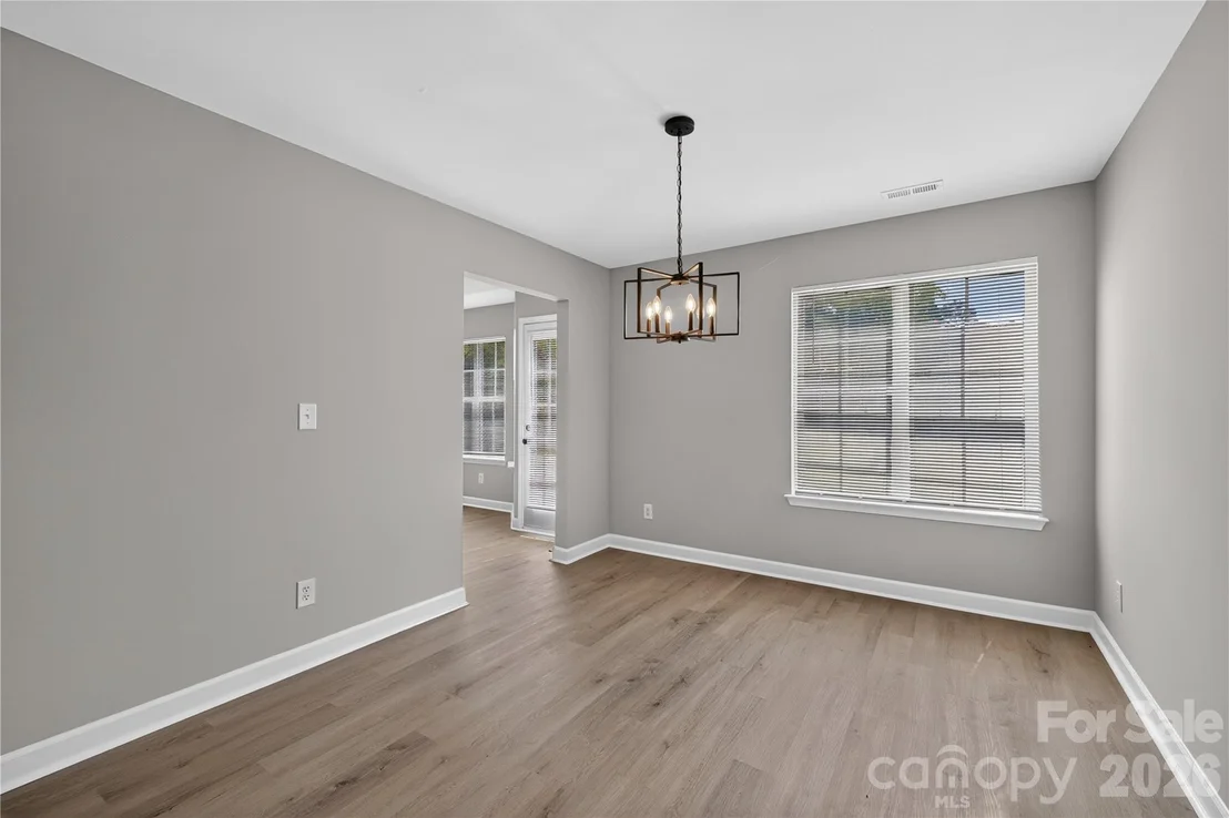 Photo of 634 Longacre Drive