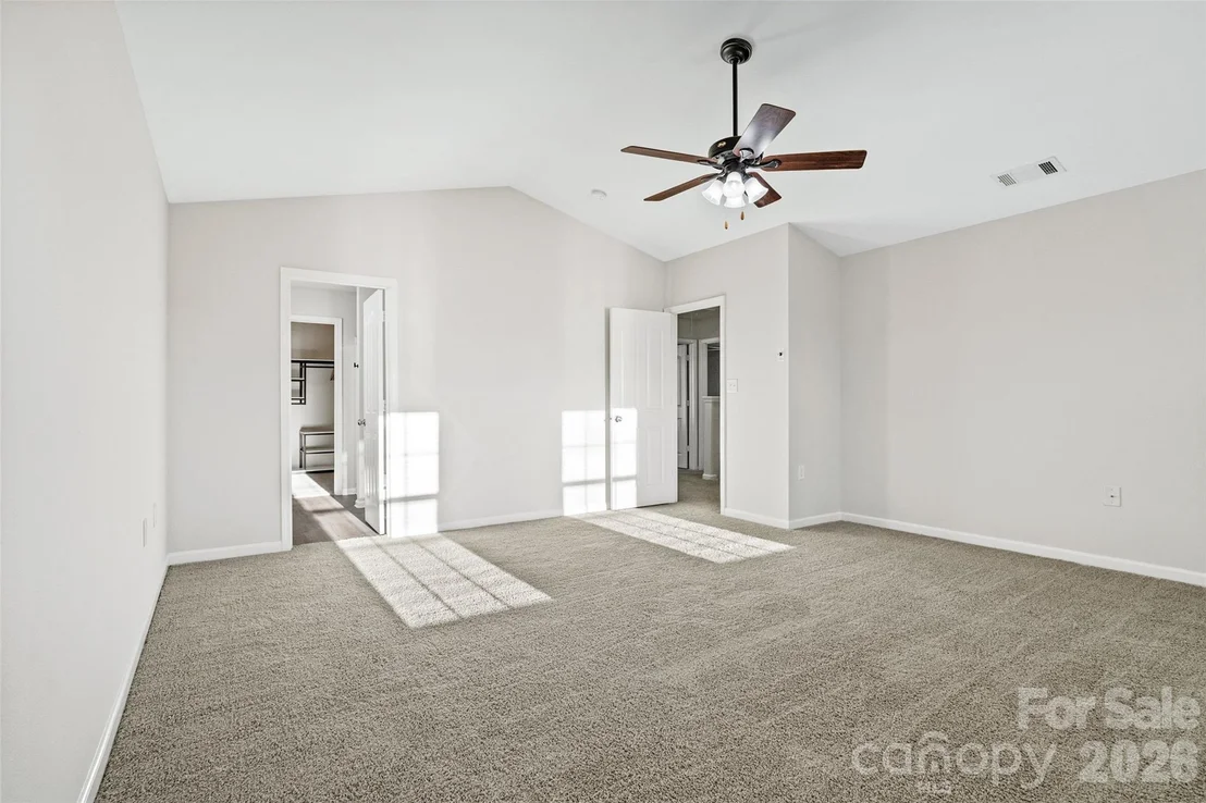 Photo of 407 Lind Point Lane