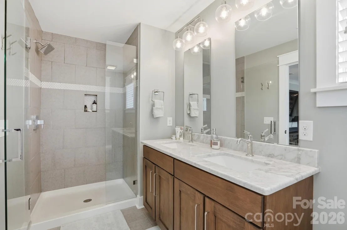 Photo of 2501 Marshall Place