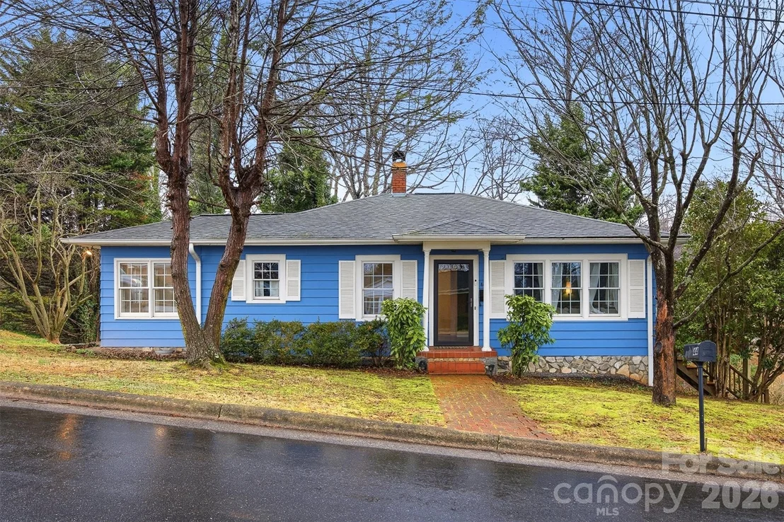 Photo of 44 Forest Avenue