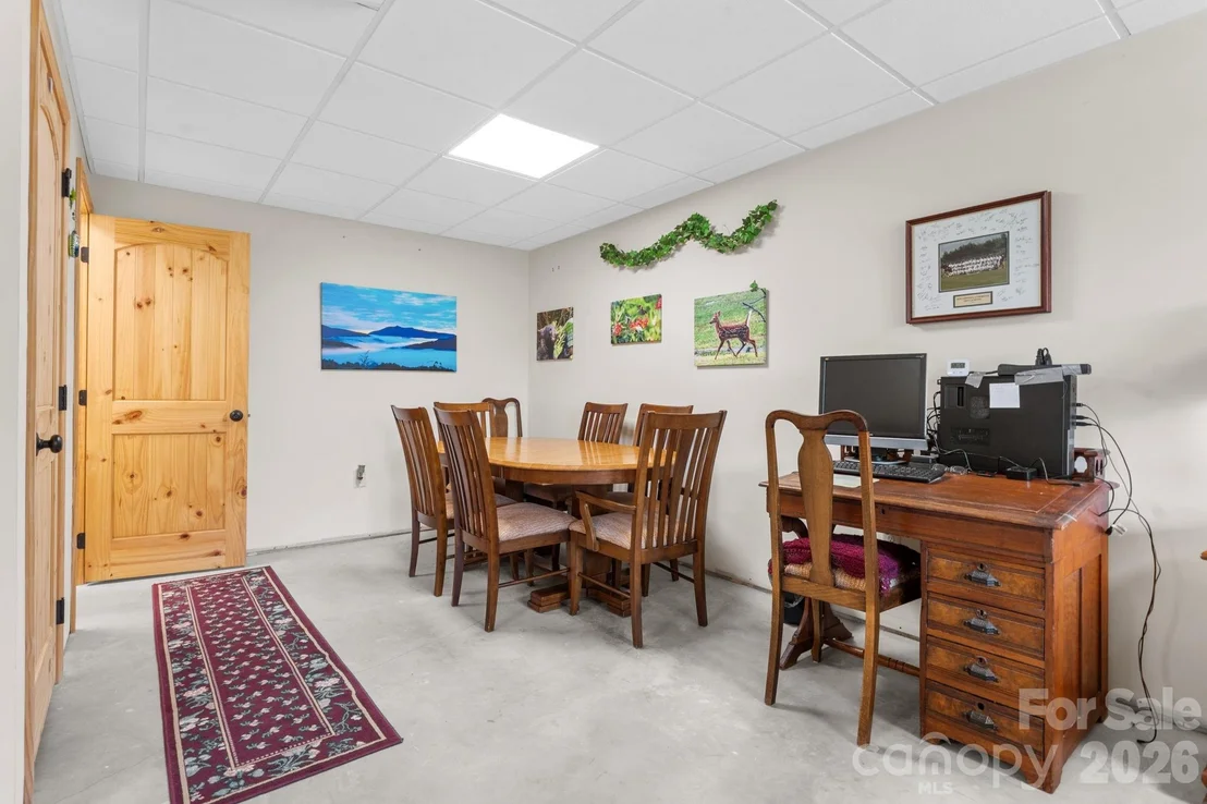 Photo of 1013 Perry Road