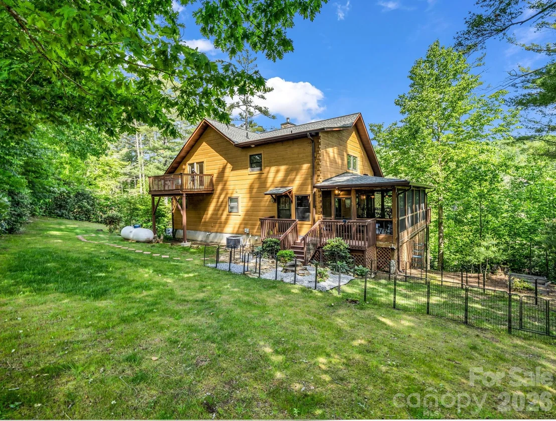 Photo of 247 Woods Road