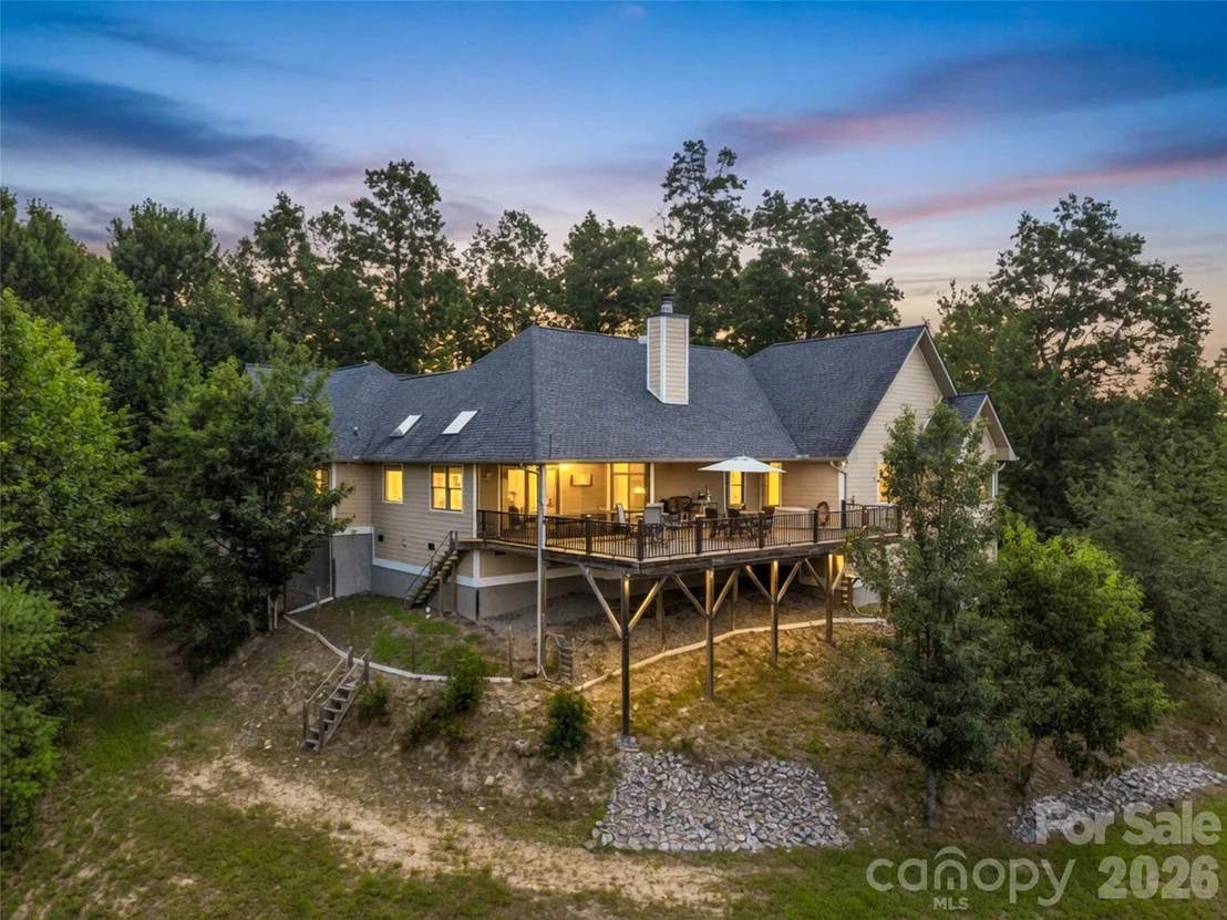 Photo of 930 Big Raven Lane