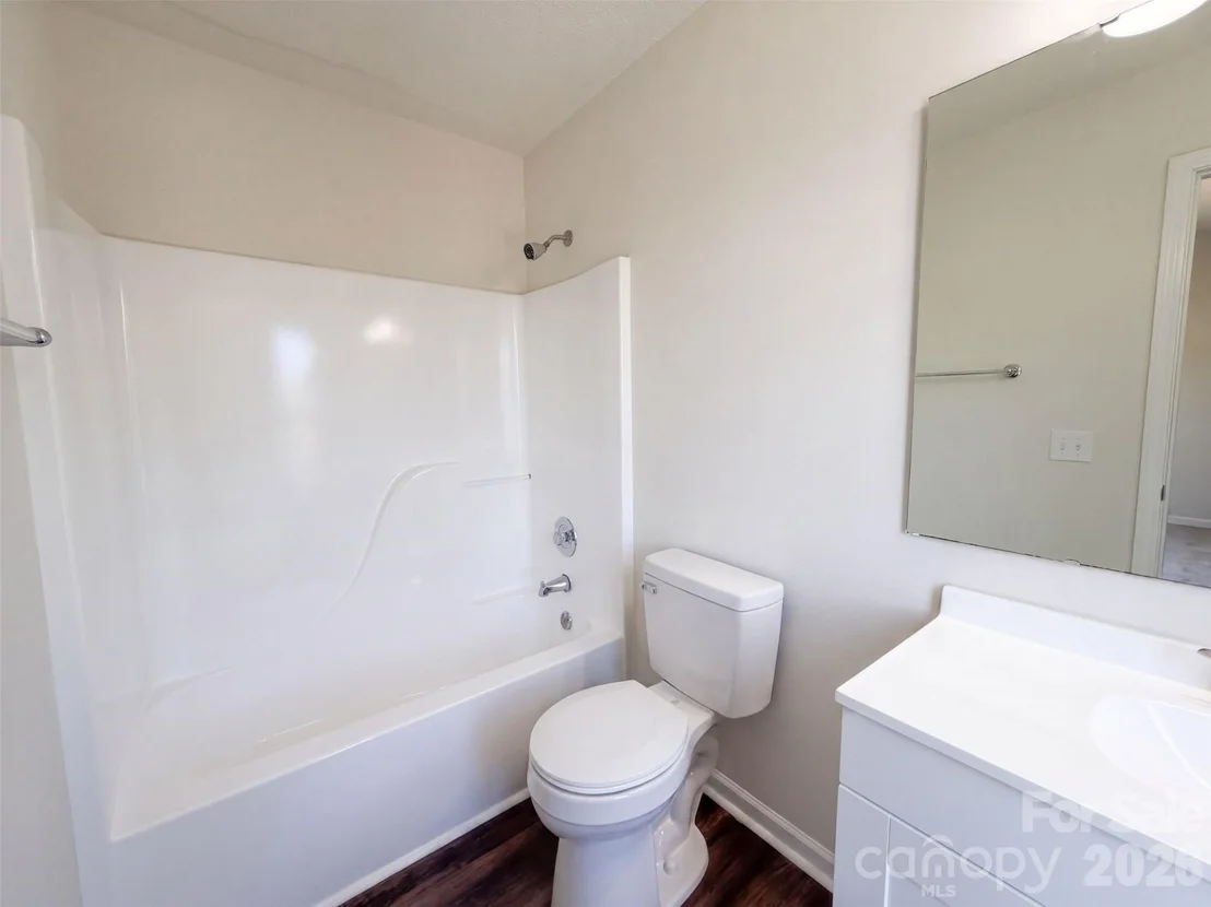 Photo of 1667 Oakview Way