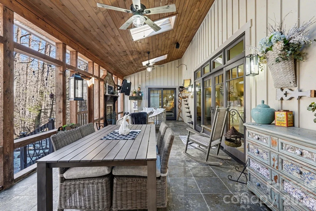Photo of 2554 Deep Gap Farm Road