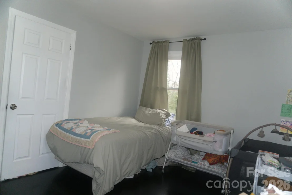 Photo of 2851 Burbank Drive