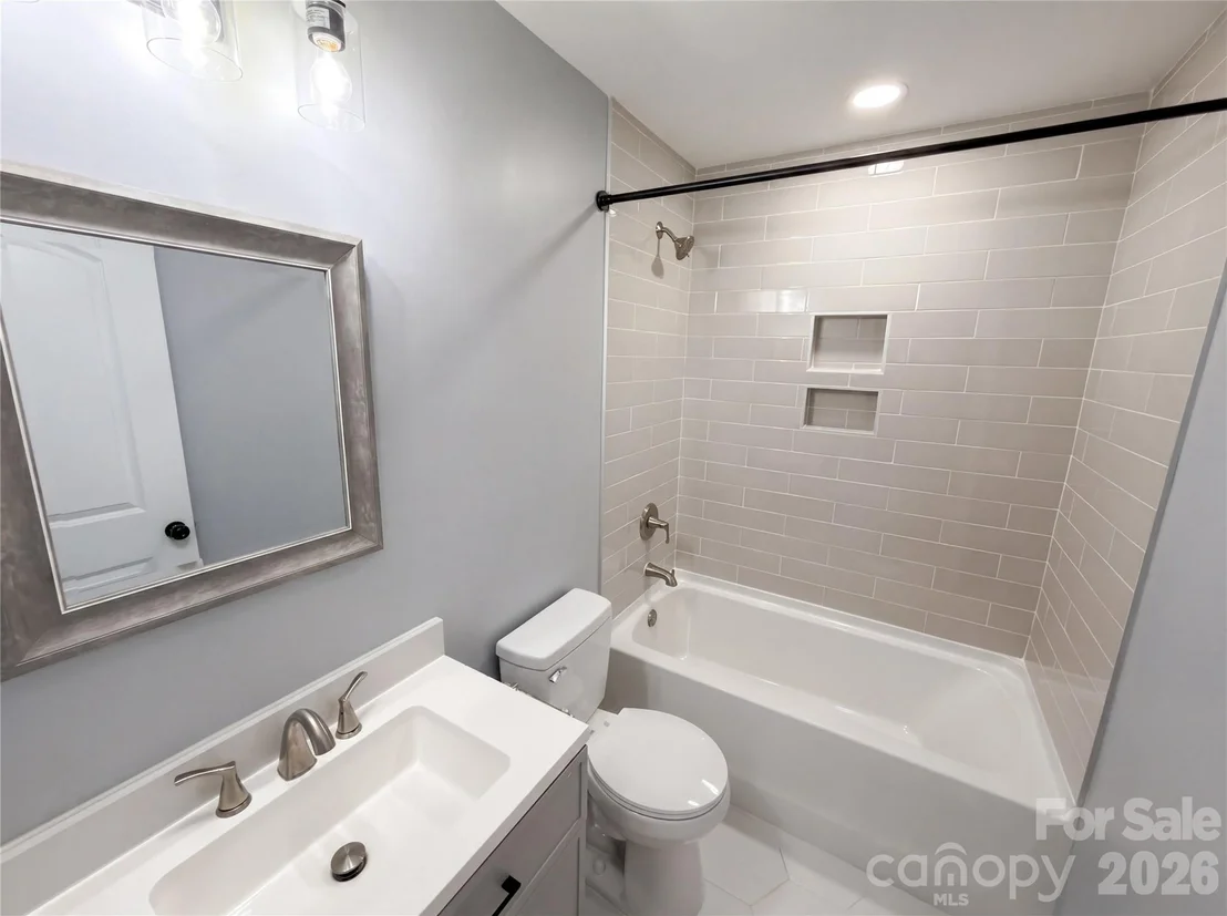 Photo of 1013 Elm Street