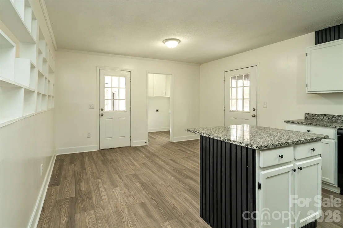 Photo of 3115 Crestview Drive