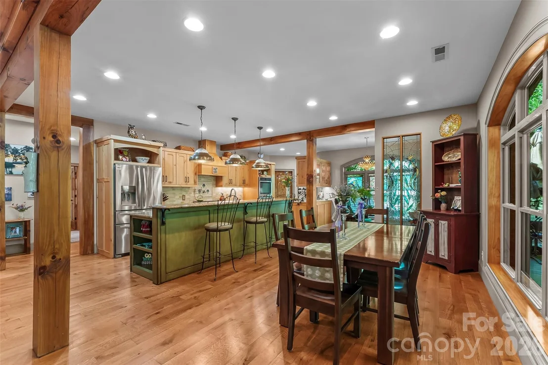Photo of 1313 High Trail Drive