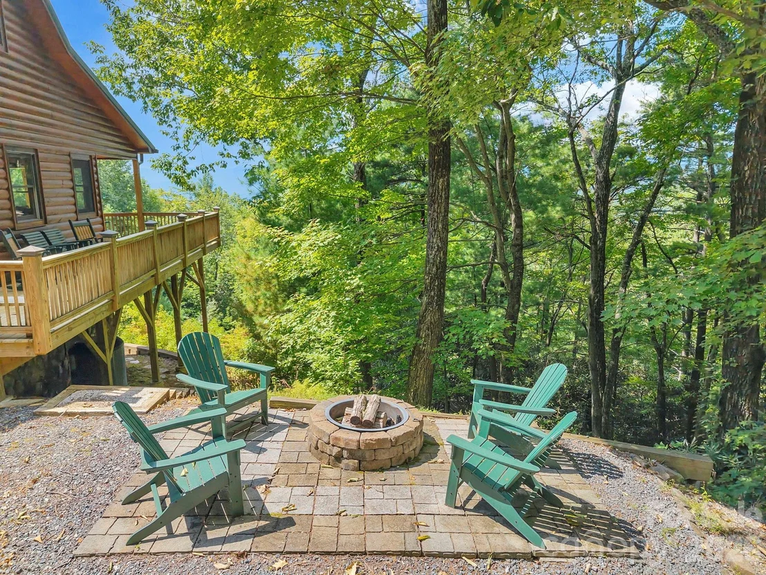 Photo of 4880 Nightingale Lane