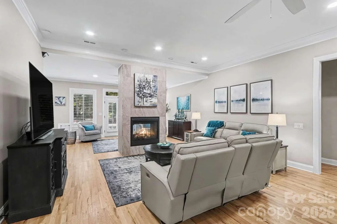 Photo of 8152 Deep Water Lane