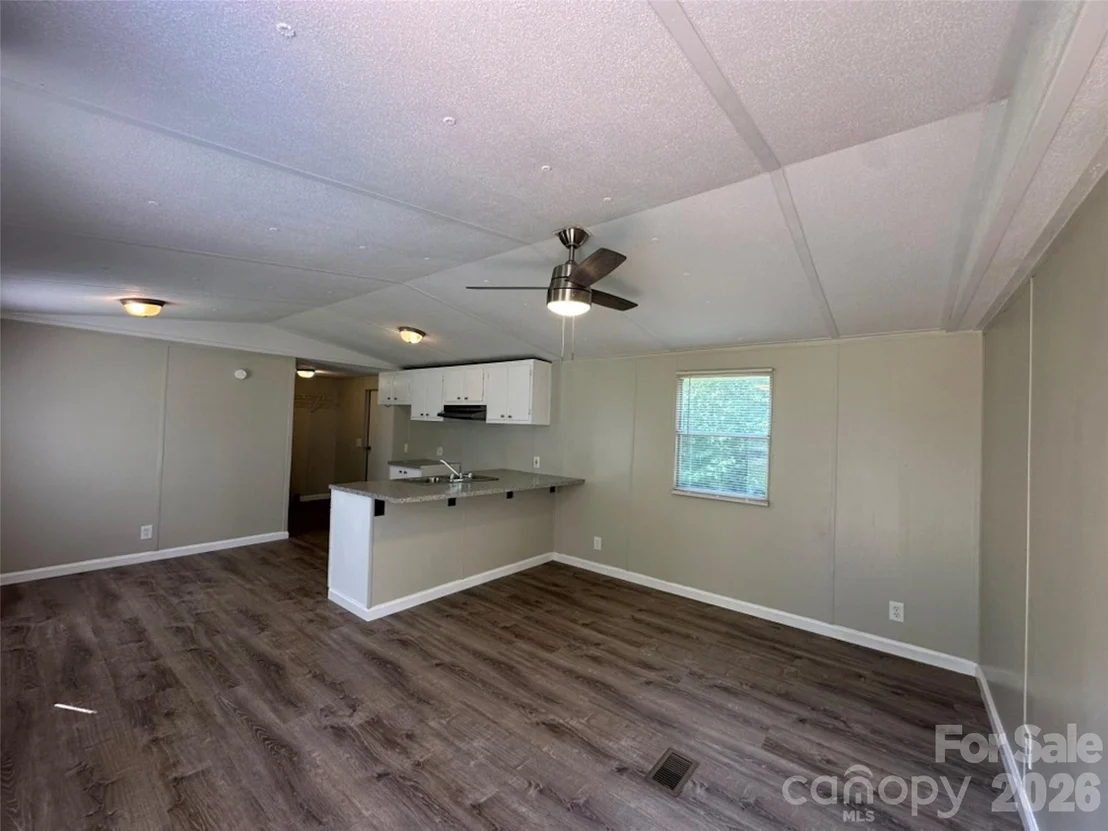 Photo of 285 Cold Springs Road