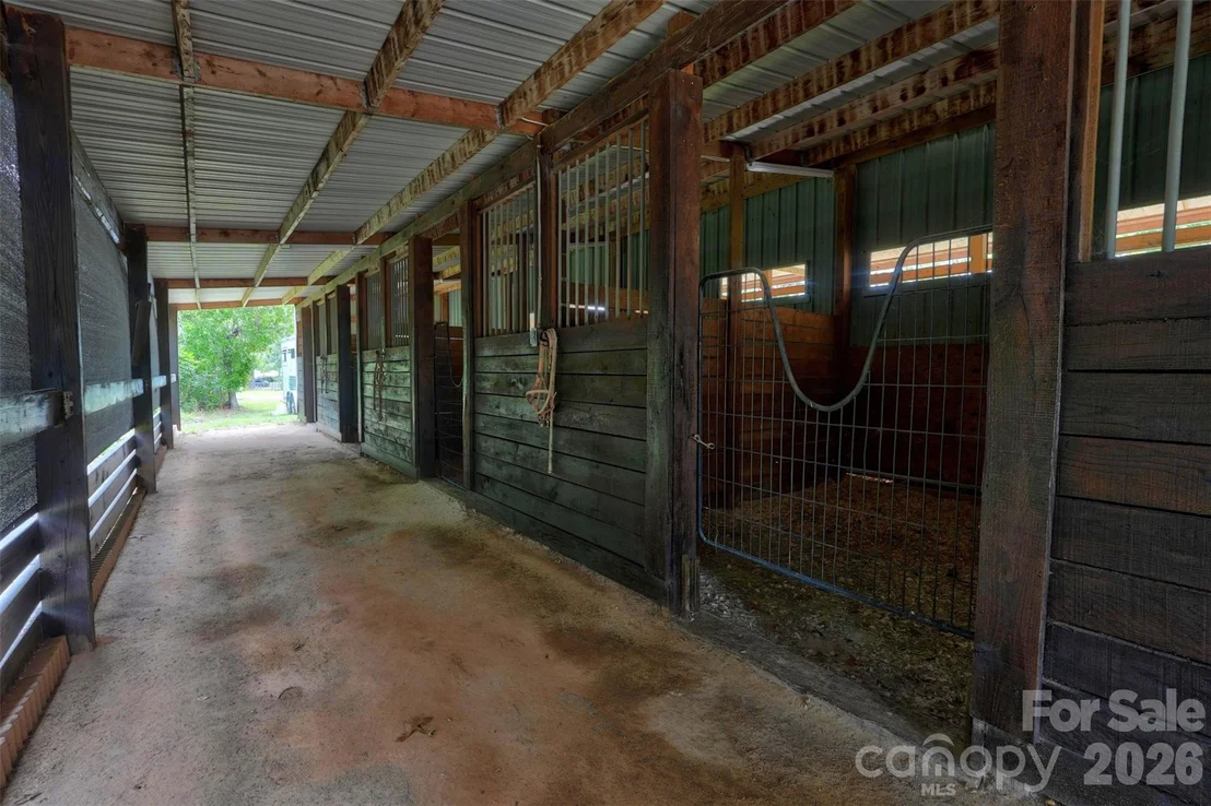 Photo of 1377 Pine Road