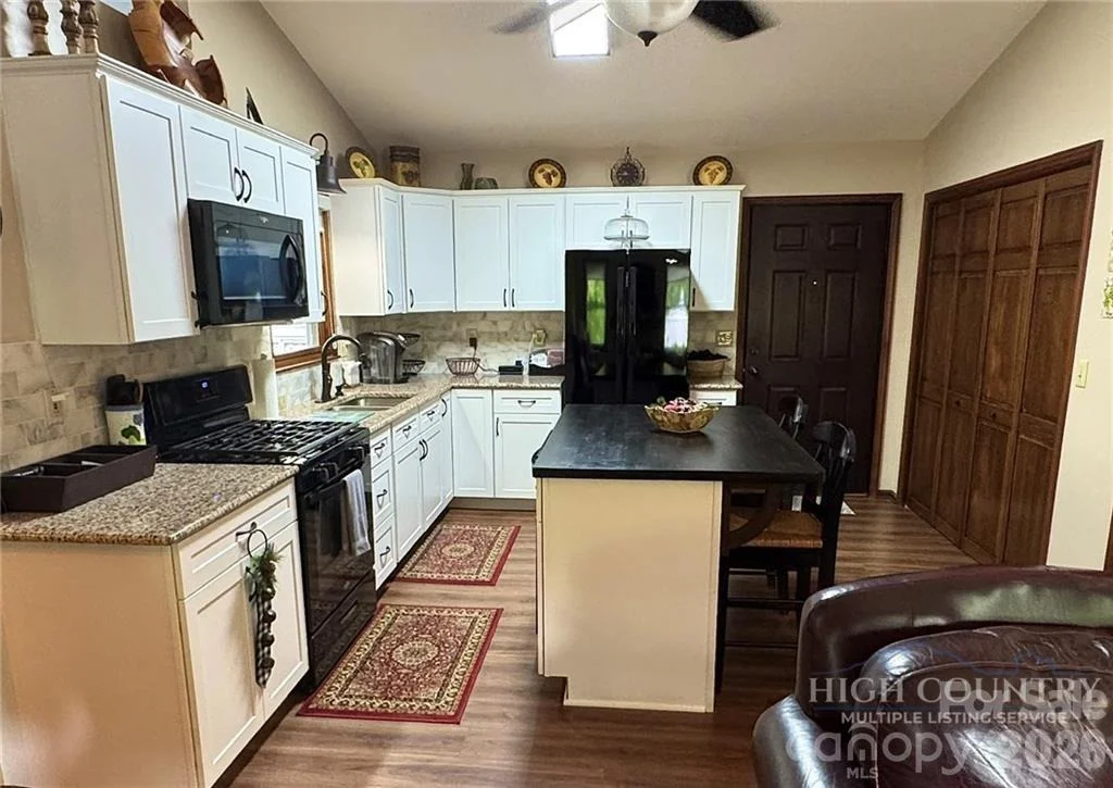 Photo of 76 Whispering Pine Loop