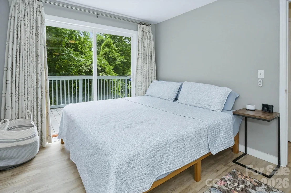 Photo of 83 E View Street