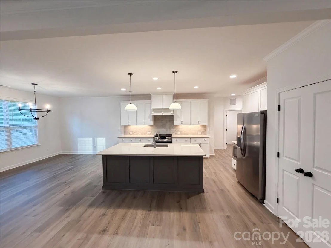 Photo of 2591 Cornelius Place NW