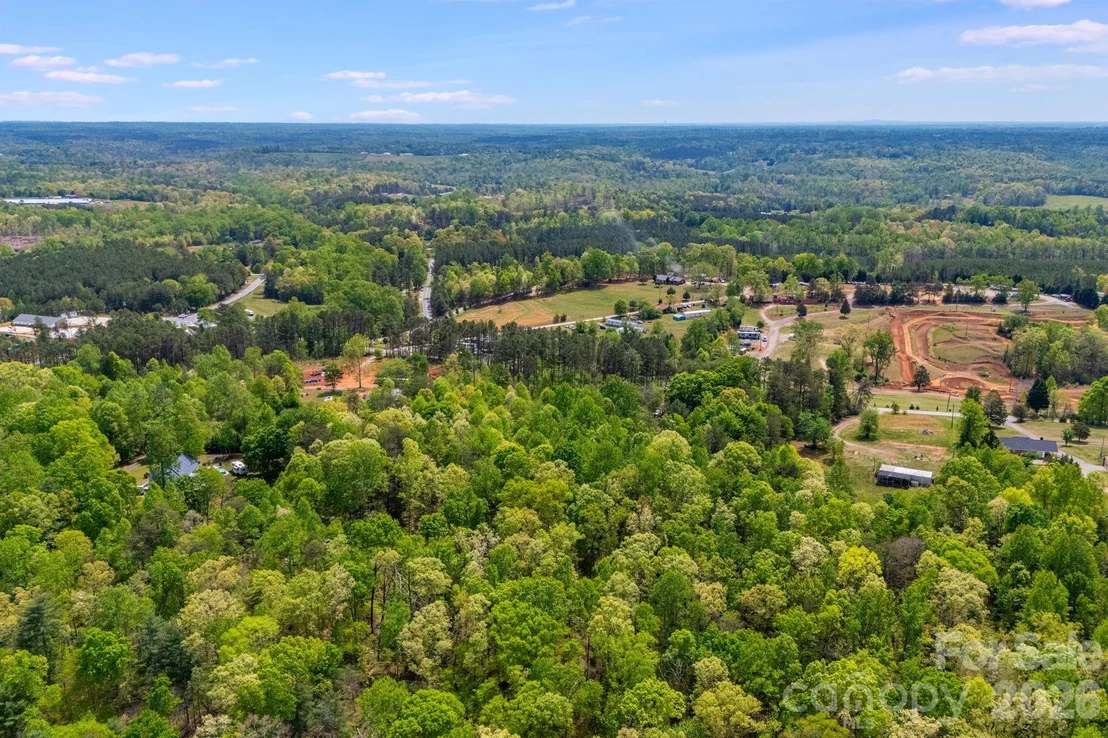 Photo of 1737 Whitesides Road