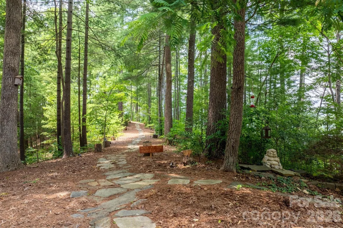 Photo of 5162 Beech Bluff Drive
