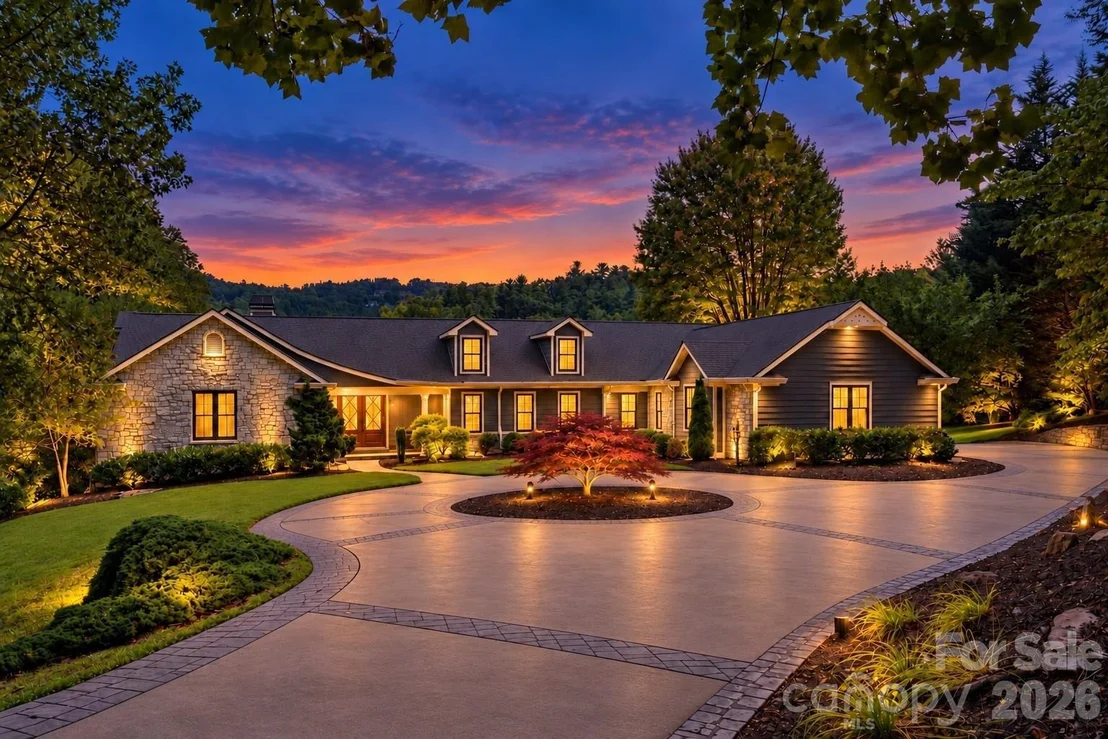 Photo of 301 Winding Meadows Drive