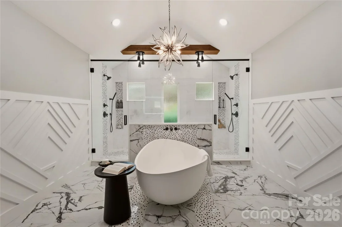 Photo of 2919 Colony Road