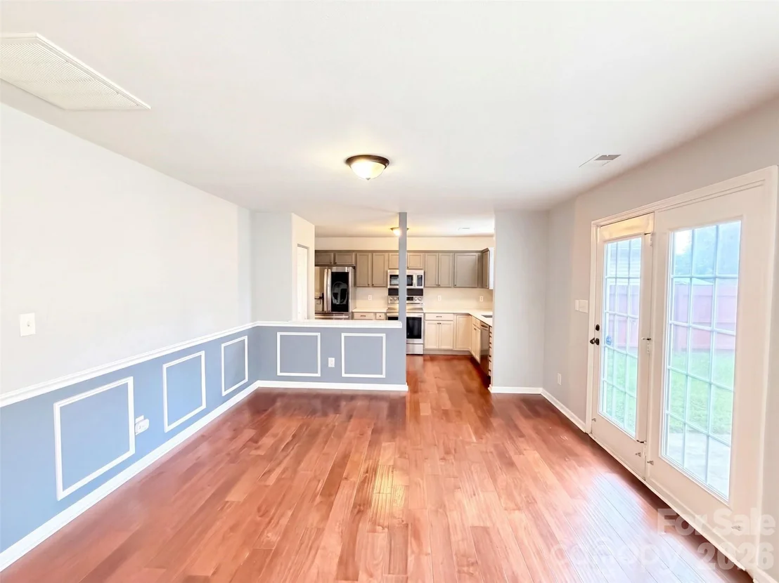 Photo of 2000 Sunlight Path Drive