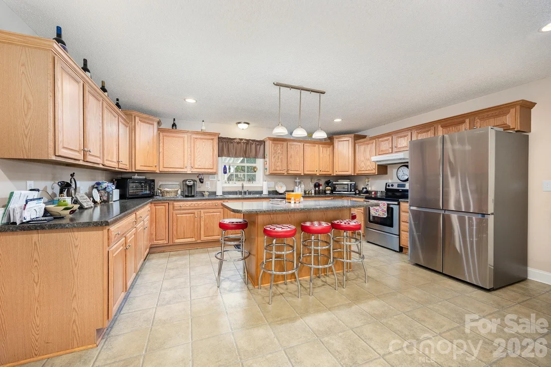 Photo of 715 Candlewick Drive