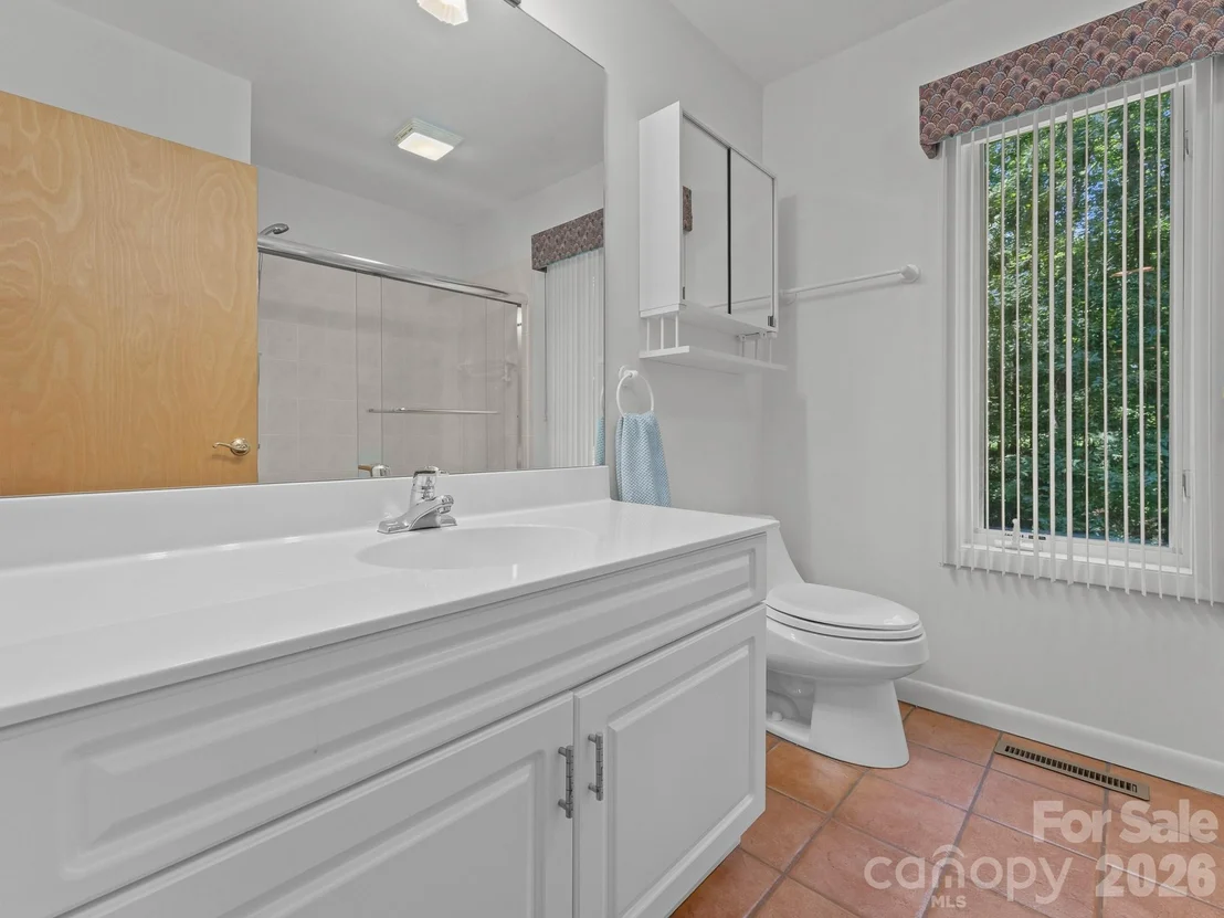 Photo of 5 Jackson Grove S