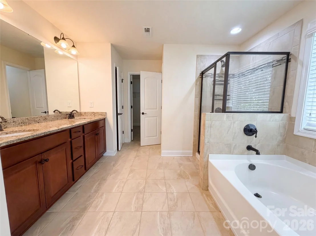Photo of 2115 Eskridge Terrace
