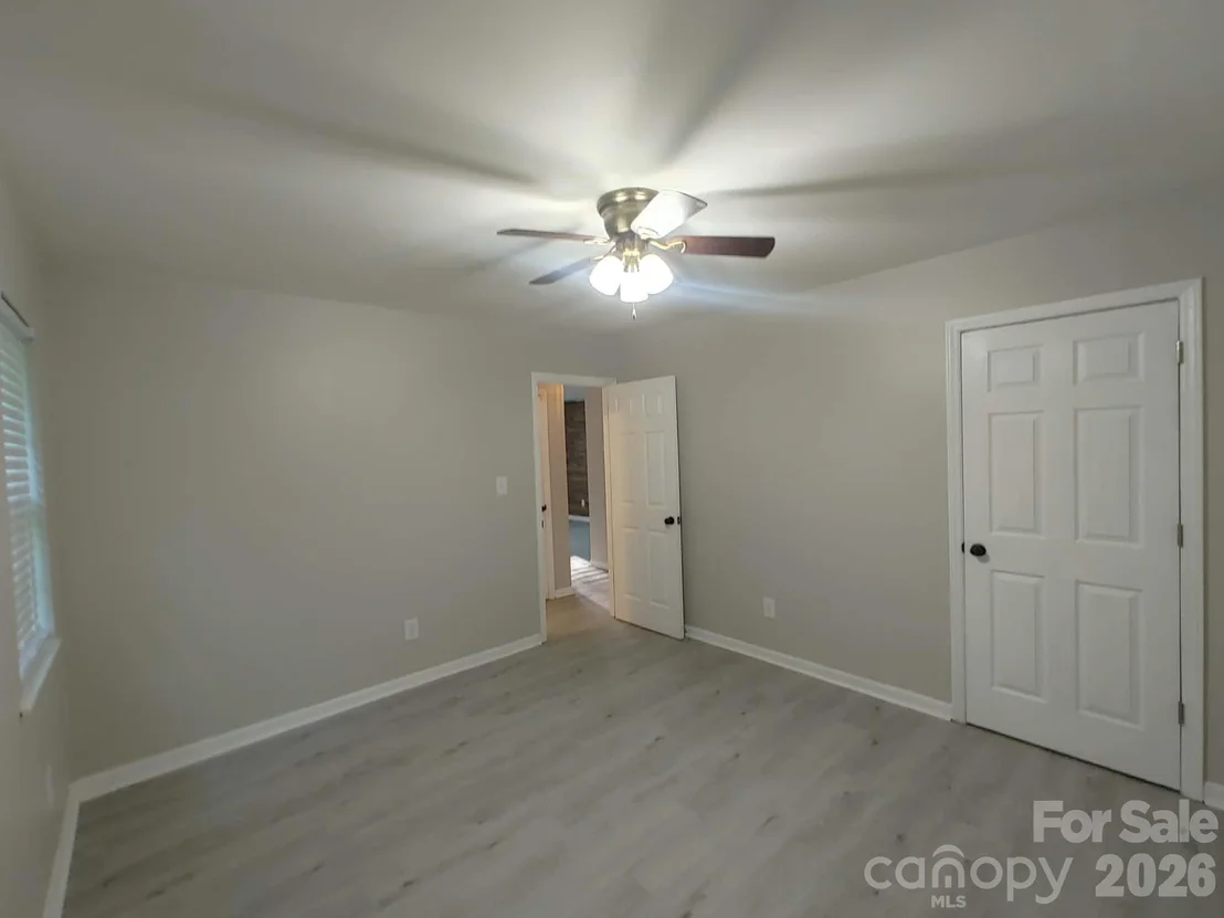 Photo of 702 Harmon Road
