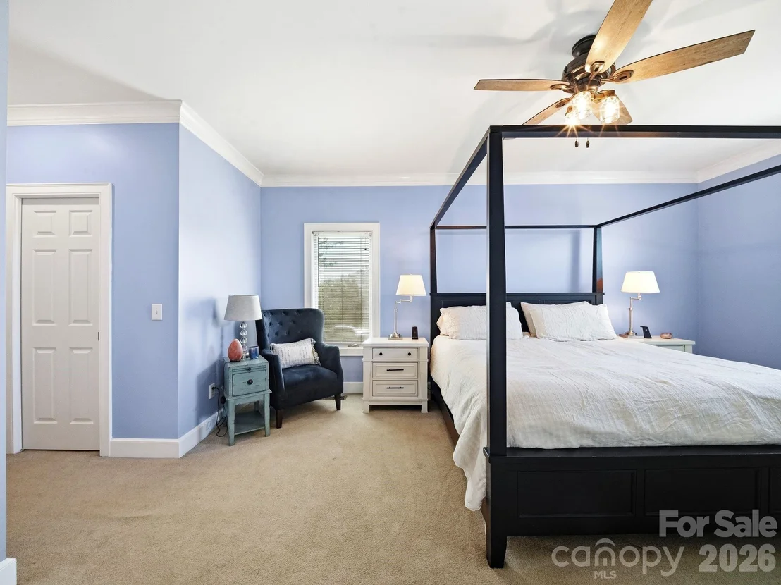Photo of 2950 Pearidge Road