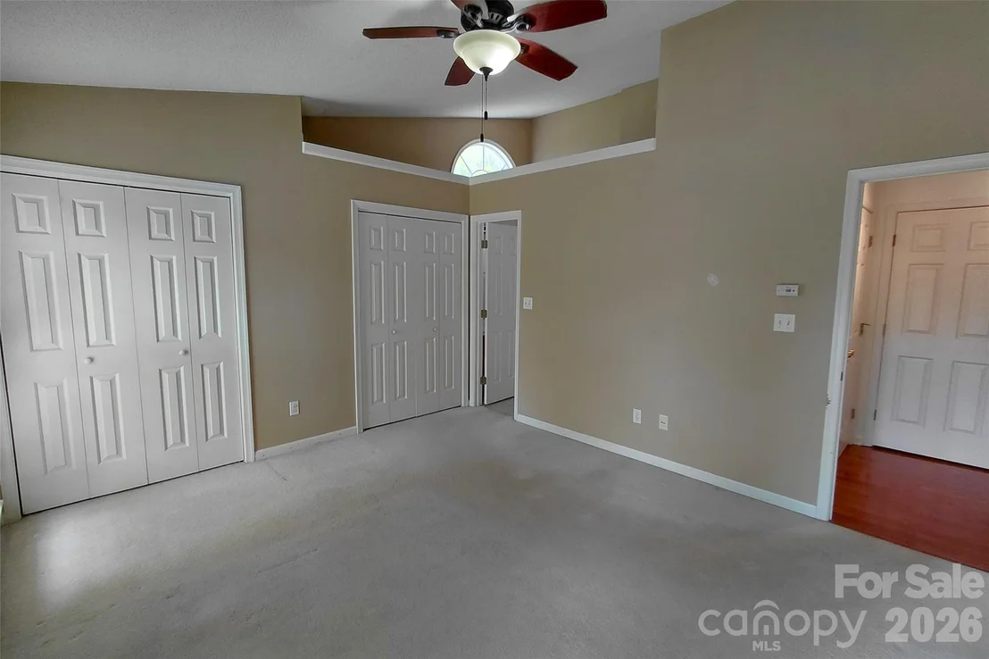 Photo of 1016 Thorncrest Drive