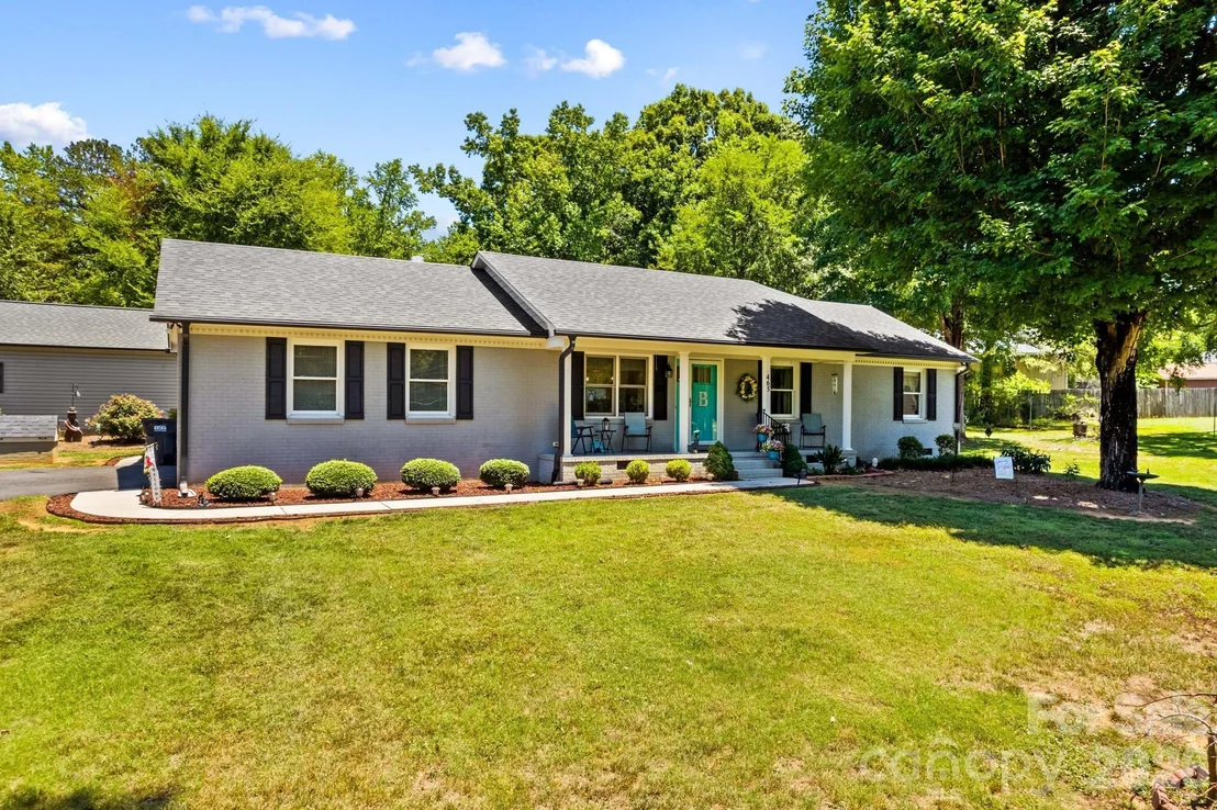 Photo of 465 Bonanza Drive
