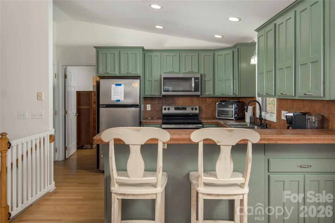 Photo of 1628 Skyland Drive