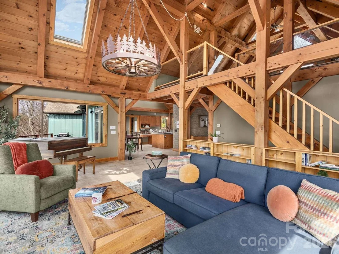 Photo of 770 Dream Weaver Drive