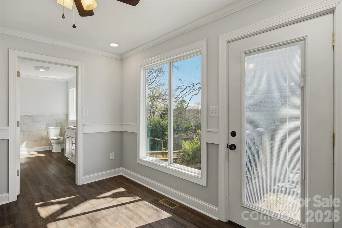 Photo of 223 W Park Drive