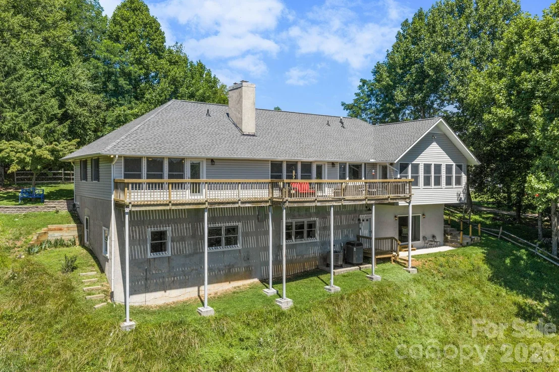 Photo of 784 Alpine Drive