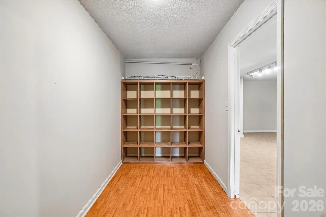 Photo of 19 Jupiter Heights